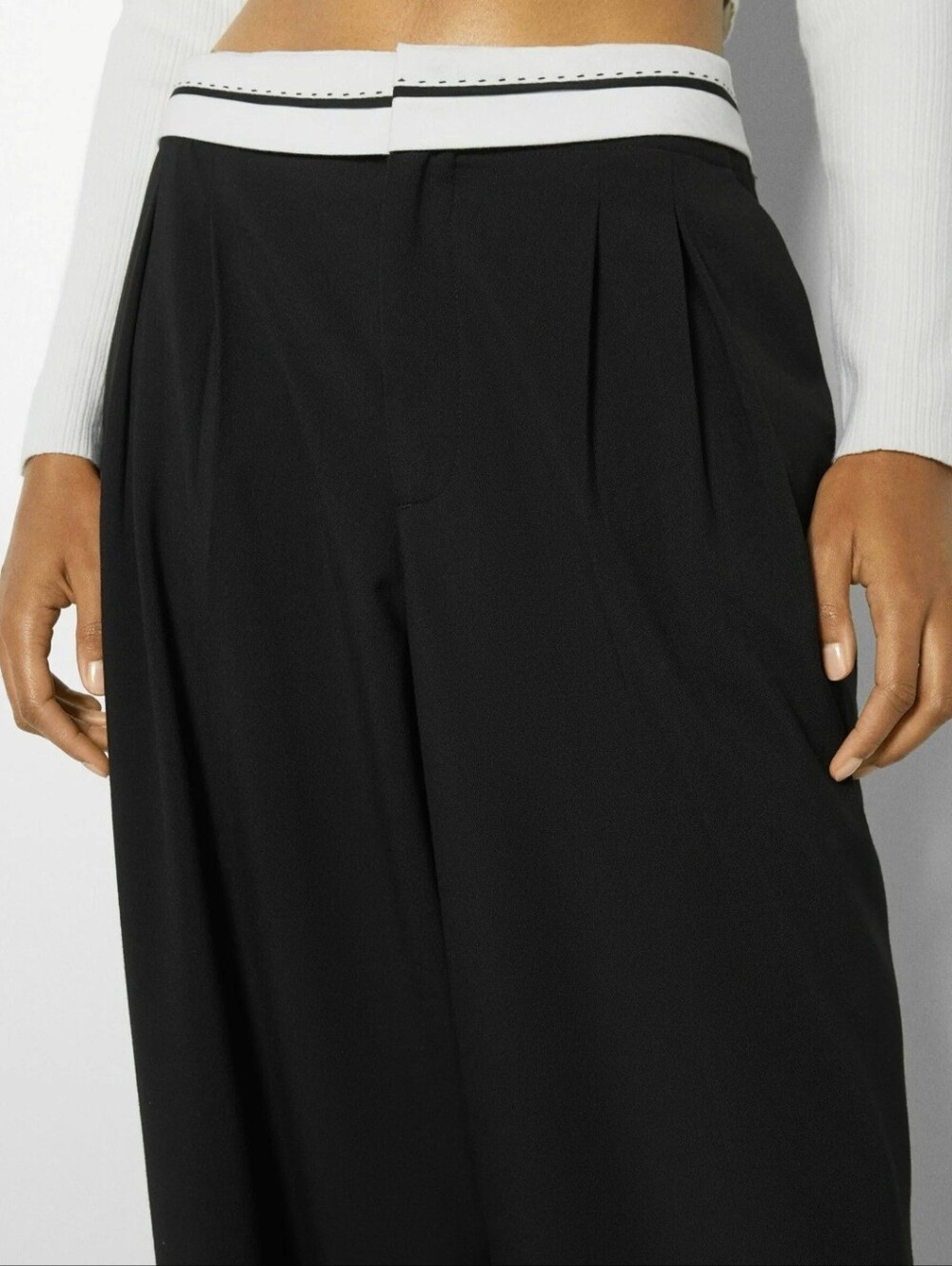 Bershka Black High Waist Wide-Leg Pants with White Contrast Waist Size 12